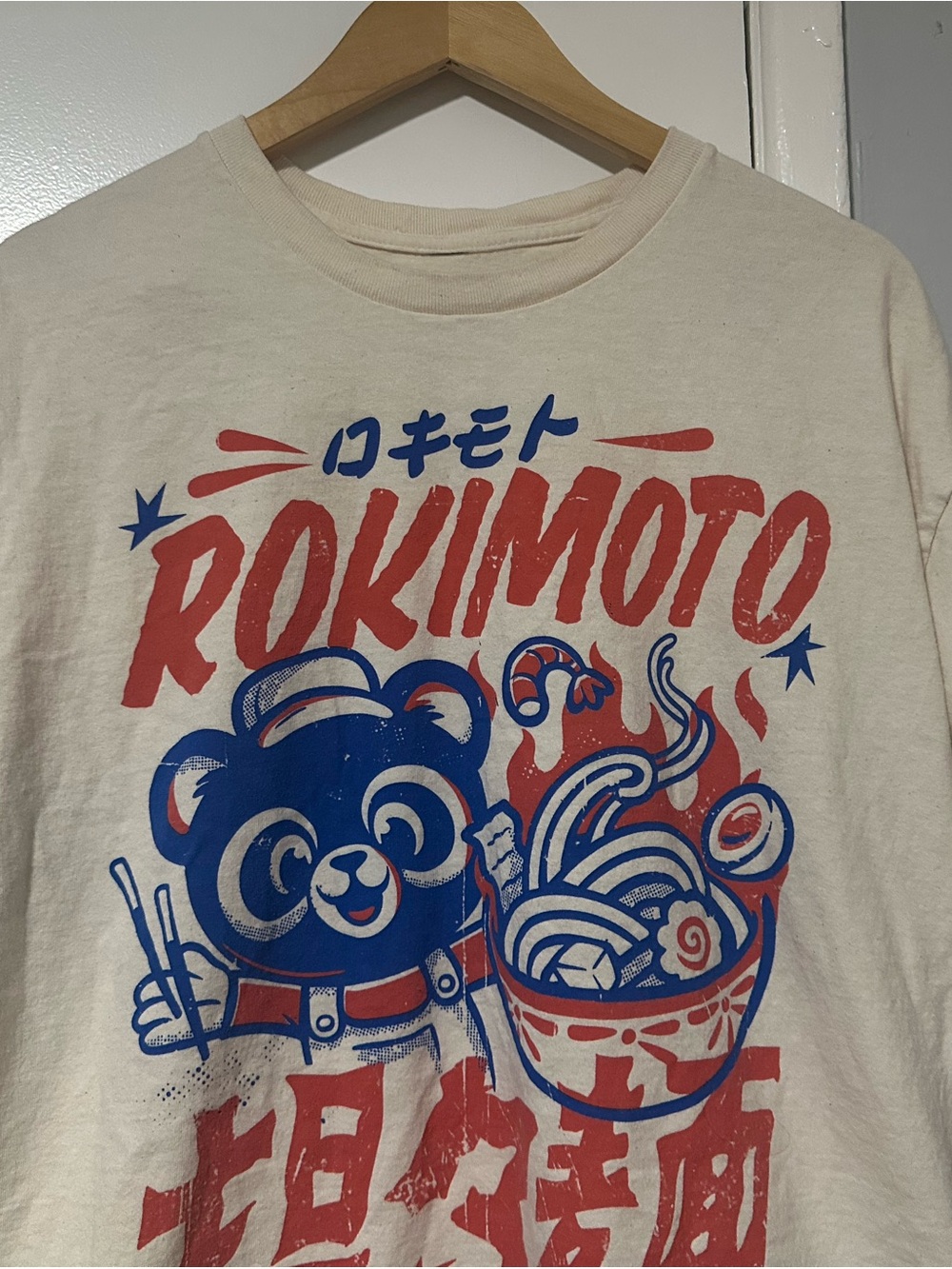 Rokimoto Men’s Graphic Tee in Cream with Red & Blue Print Sz. L